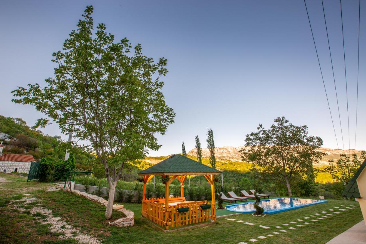 Cozy House Ostrog Guest House Niksic Ngoại thất bức ảnh