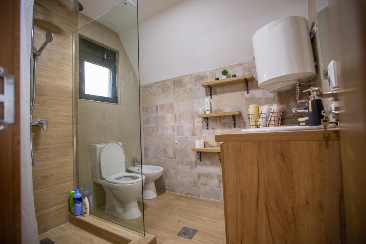 Cozy House Ostrog Guest House Niksic Ngoại thất bức ảnh